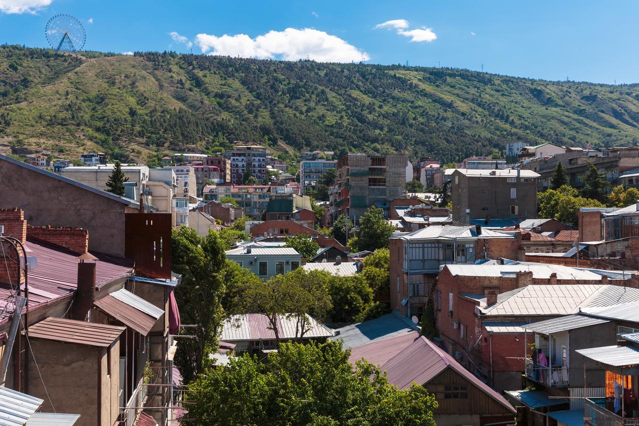 Nini'S Lofts At The Melikishvili Street Тбилиси Экстерьер фото